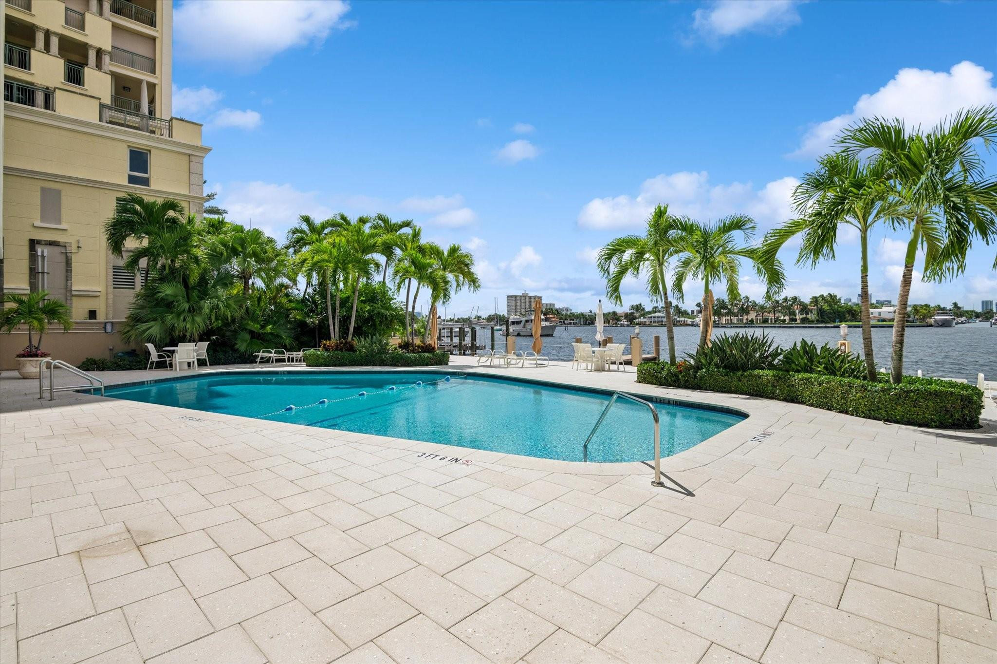 215 N Birch Road, #2b, Fort Lauderdale, FL 33304