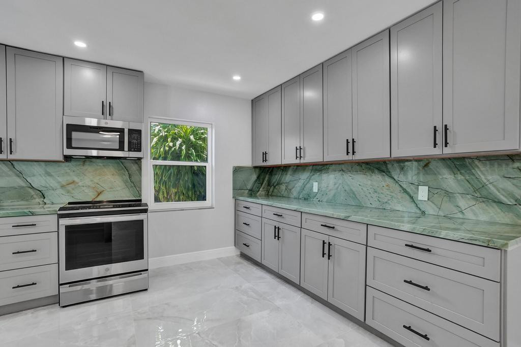 1424 Adams Street, Hollywood, FL 33020