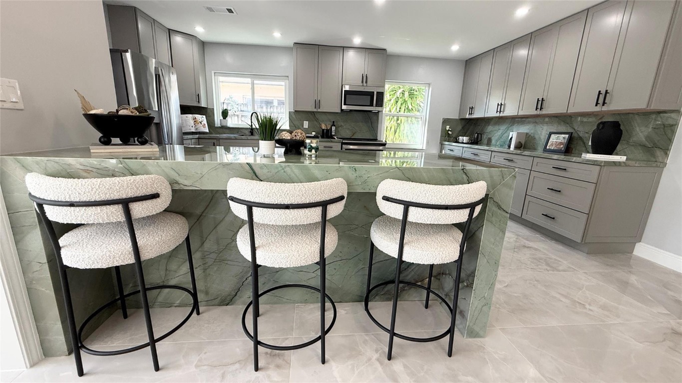 1424 Adams Street, Hollywood, FL 33020