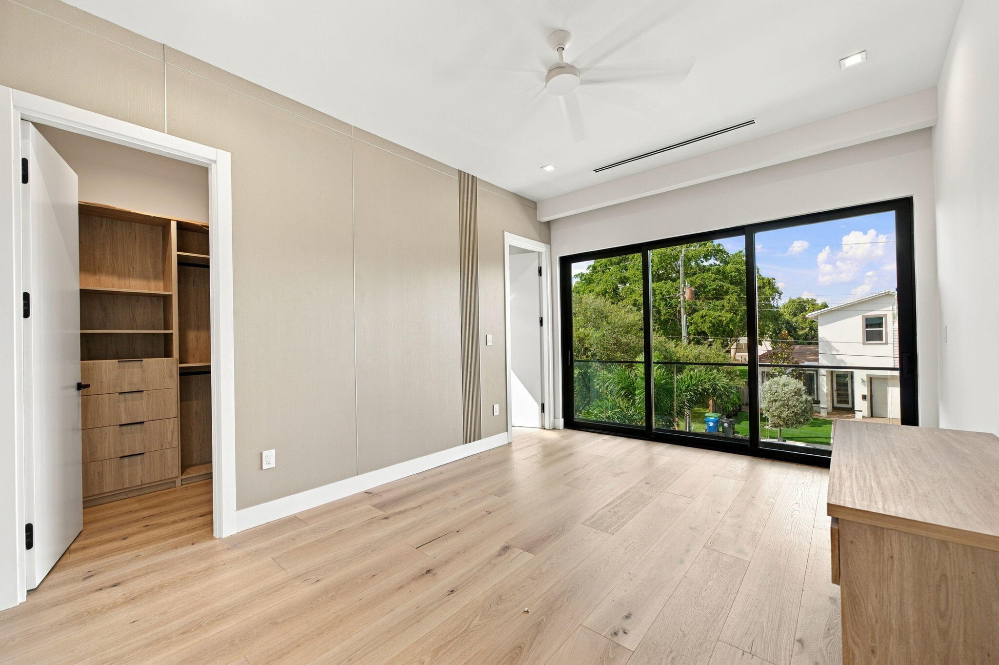 34-web-or-mls-624-sw-8th-ave