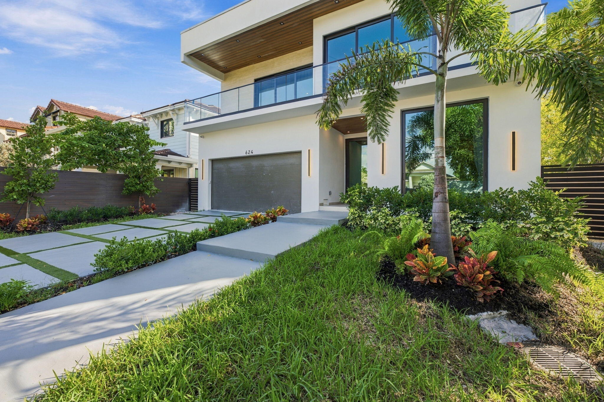 2-web-or-mls-624-sw-8th-ave 2-web-or-mls-624-sw-8th-ave