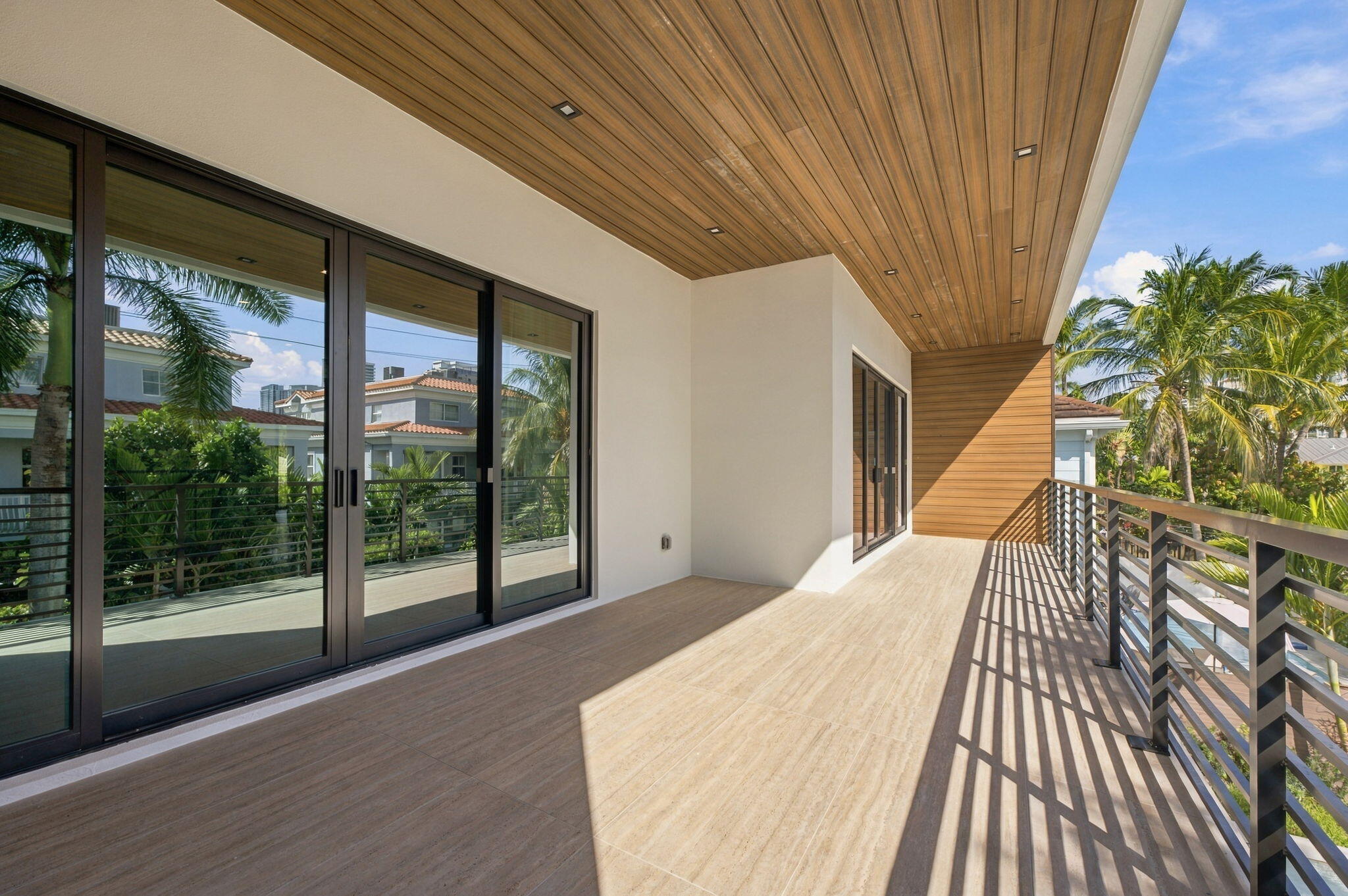 21-web-or-mls-624-sw-8th-ave