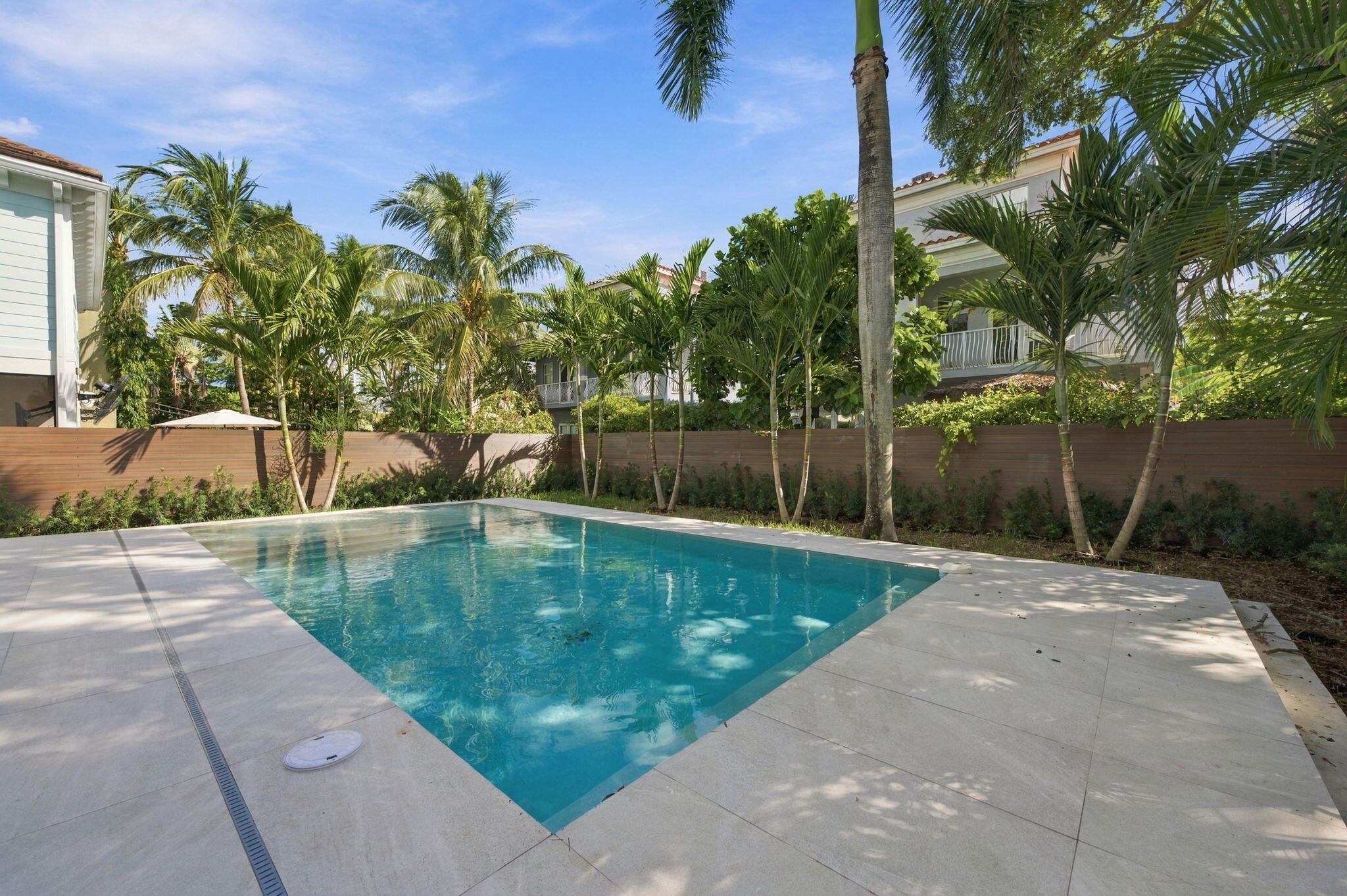 44-web-or-mls-624-sw-8th-ave