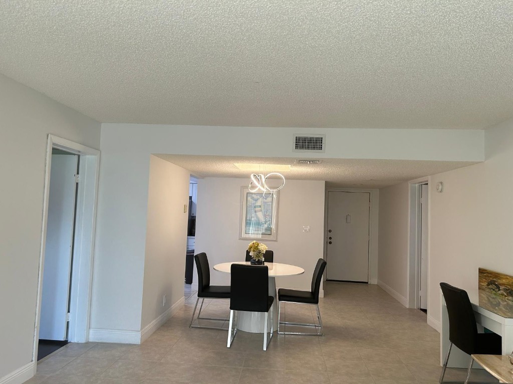 16325 Golf Club Road, #109, Weston, FL 33326