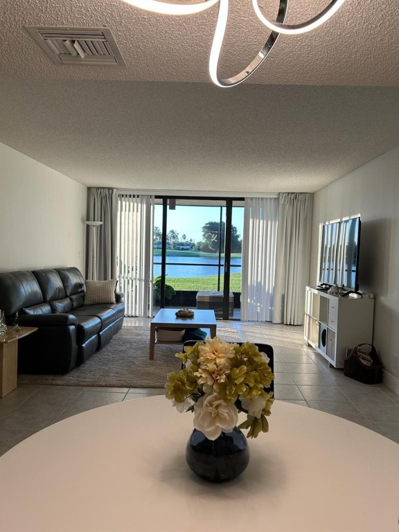 16325 Golf Club Road, #109, Weston, FL 33326