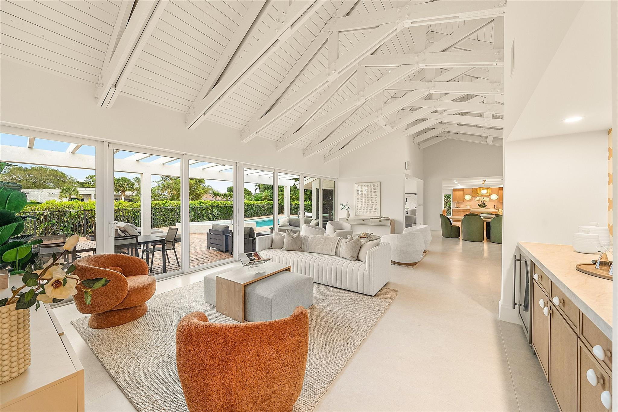 4877 Pineview Circle, Delray Beach, FL 33445