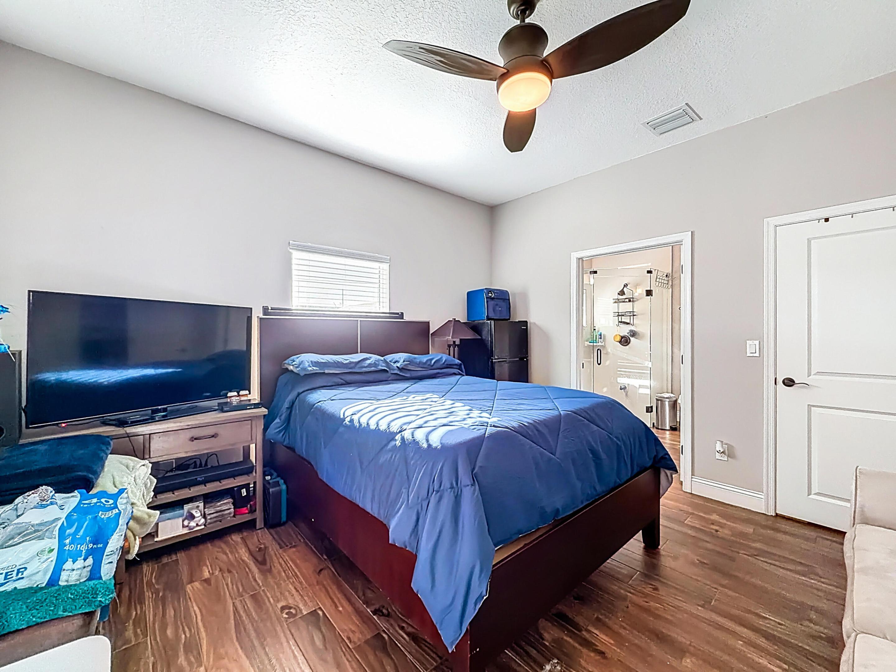 2643 Kentucky Street-51