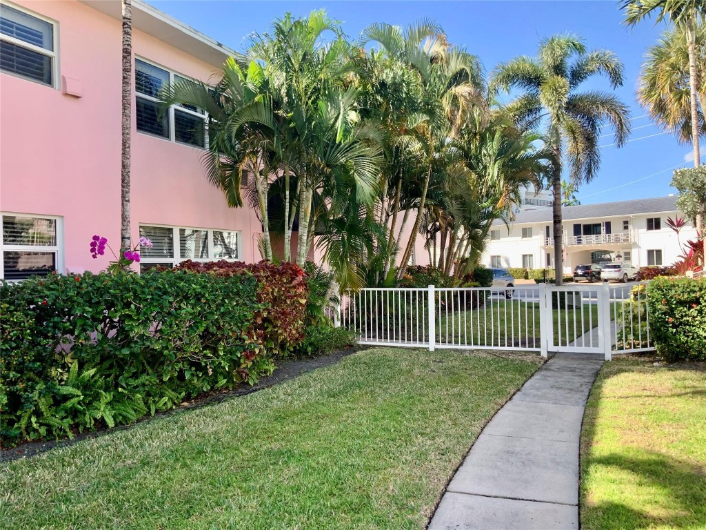 700 Bayshore Drive, #13, Fort Lauderdale, FL 33304