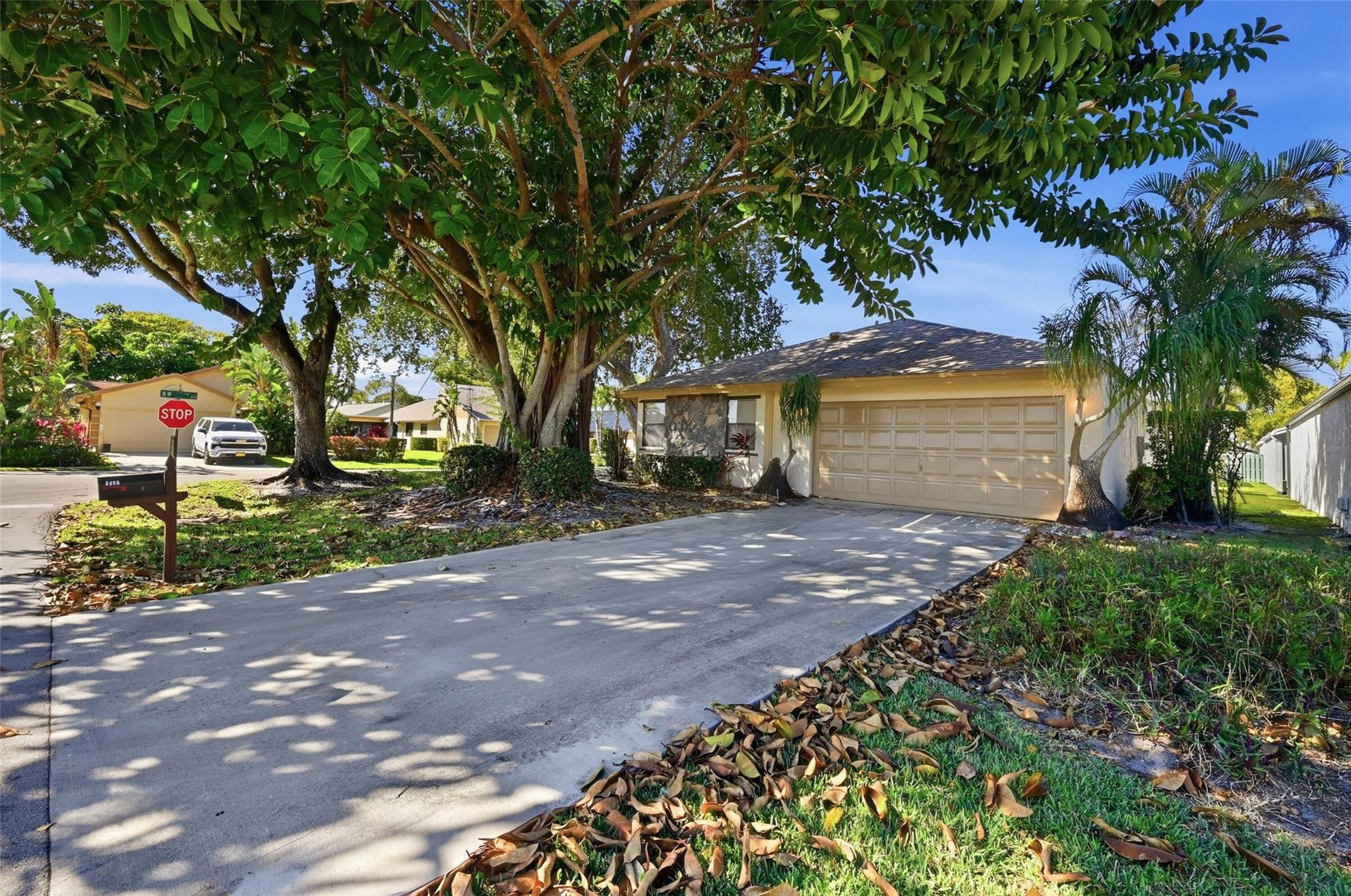2495 NW 14th Street, Delray Beach, FL 33445