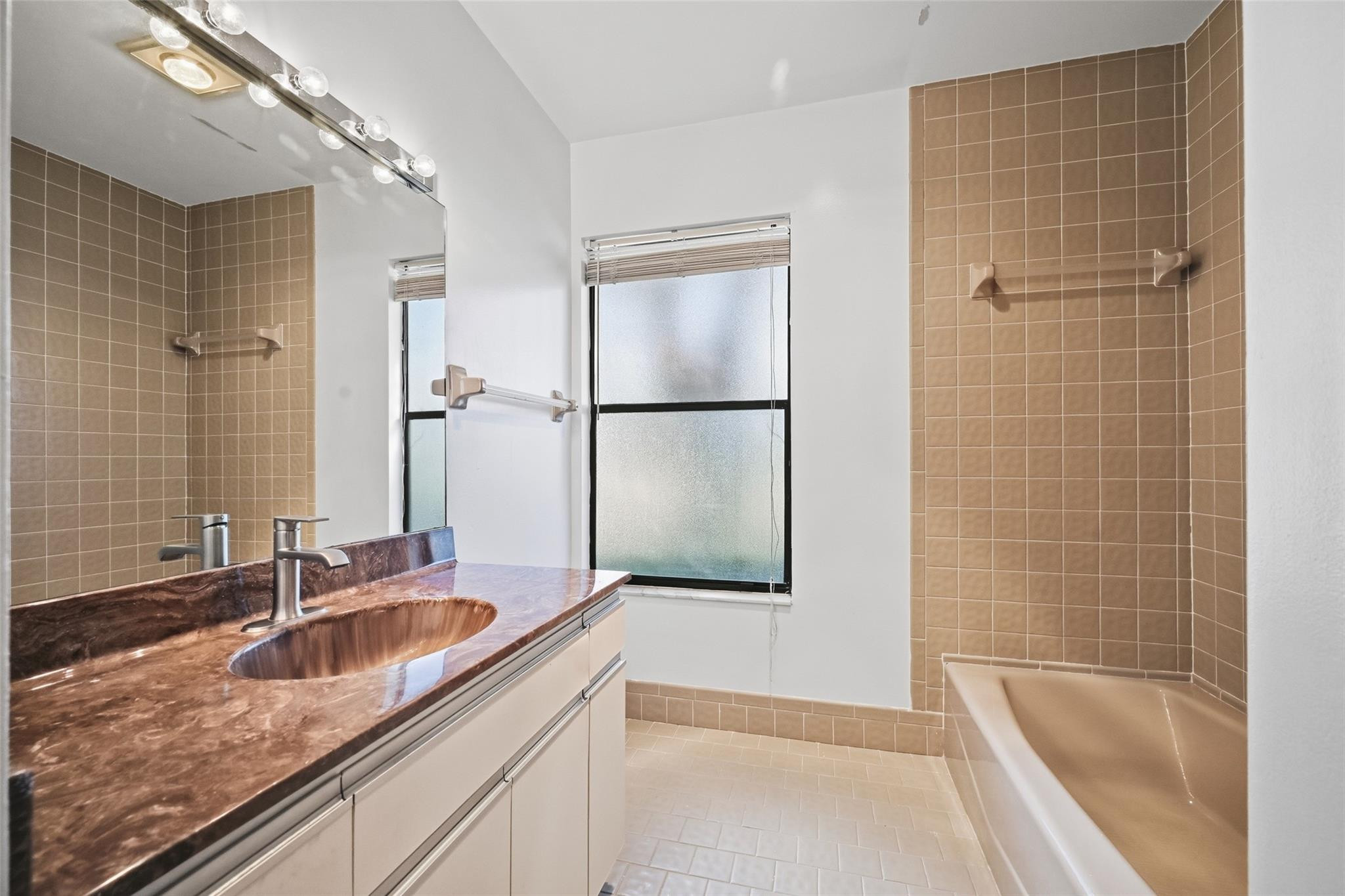 2495 NW 14th Street, Delray Beach, FL 33445
