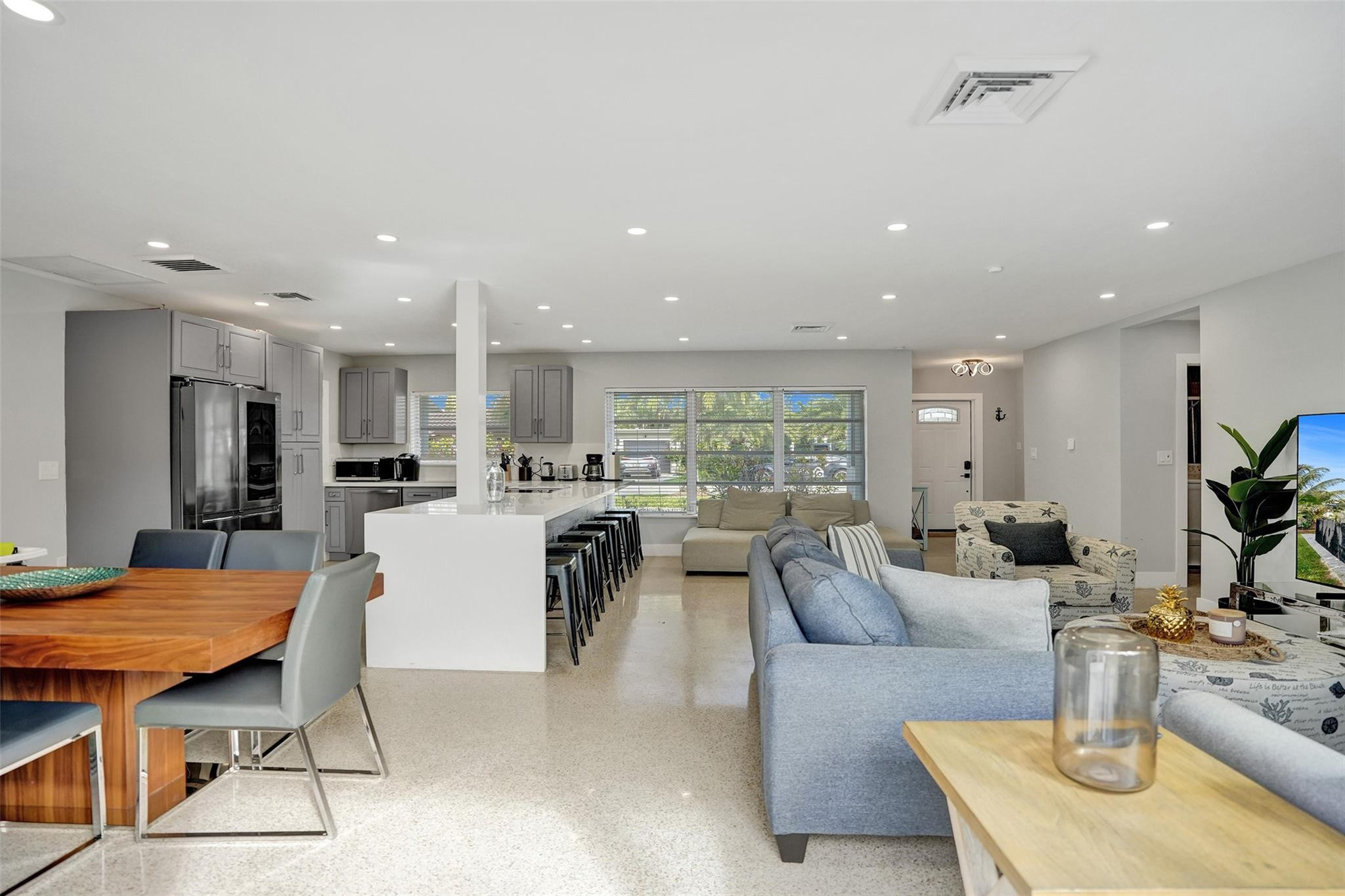 260 Allenwood Drive, Lauderdale By The Sea, FL 33308