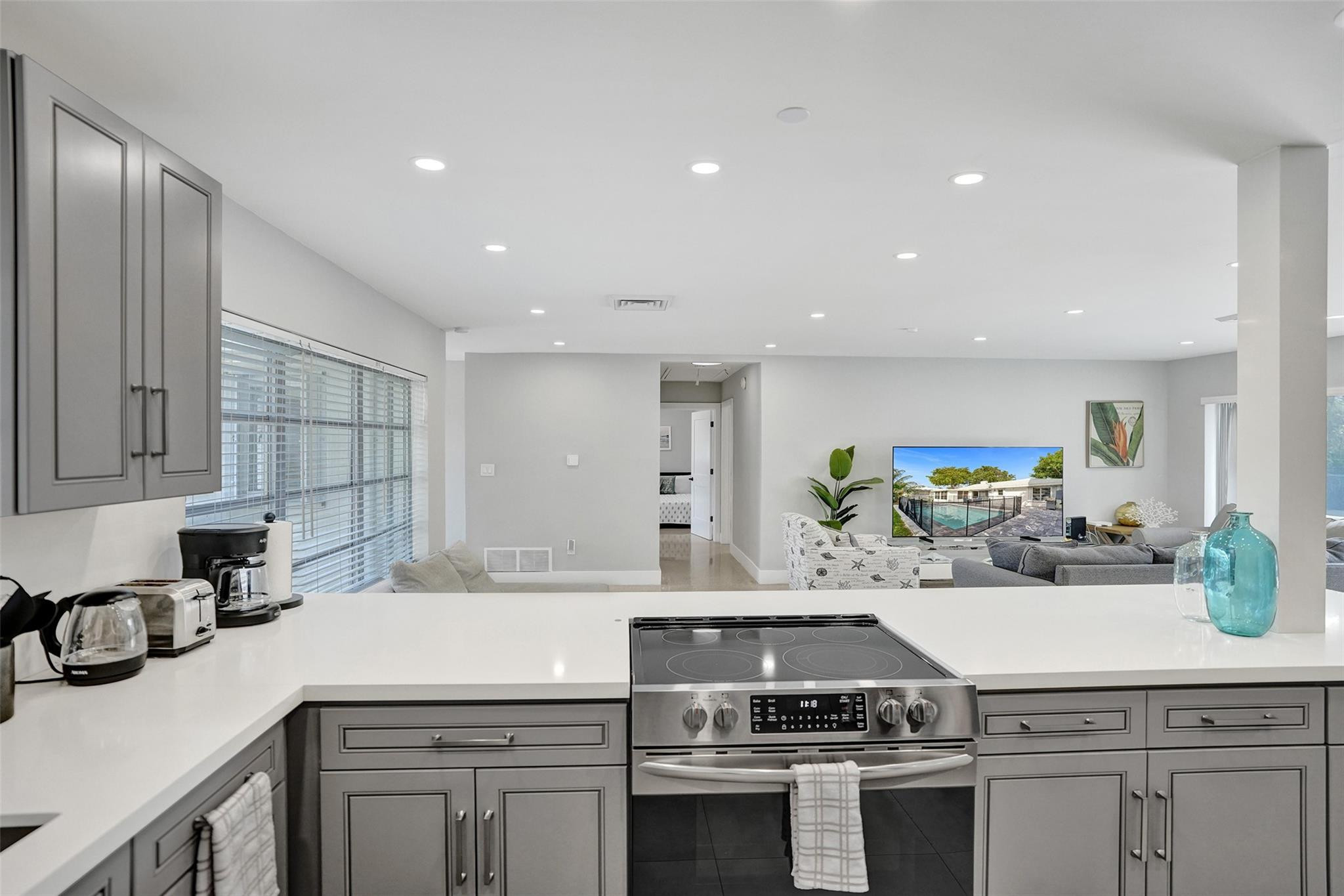 260 Allenwood Drive, Lauderdale By The Sea, FL 33308