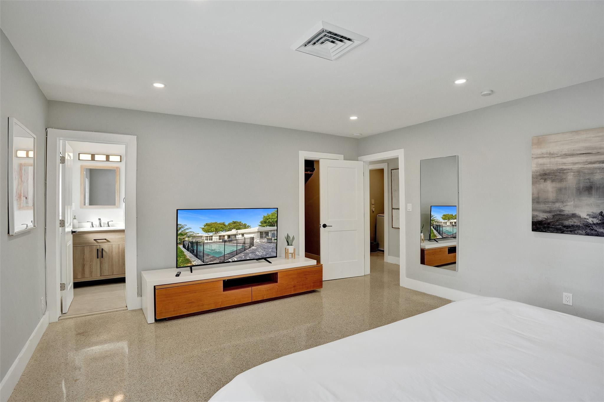 260 Allenwood Drive, Lauderdale By The Sea, FL 33308