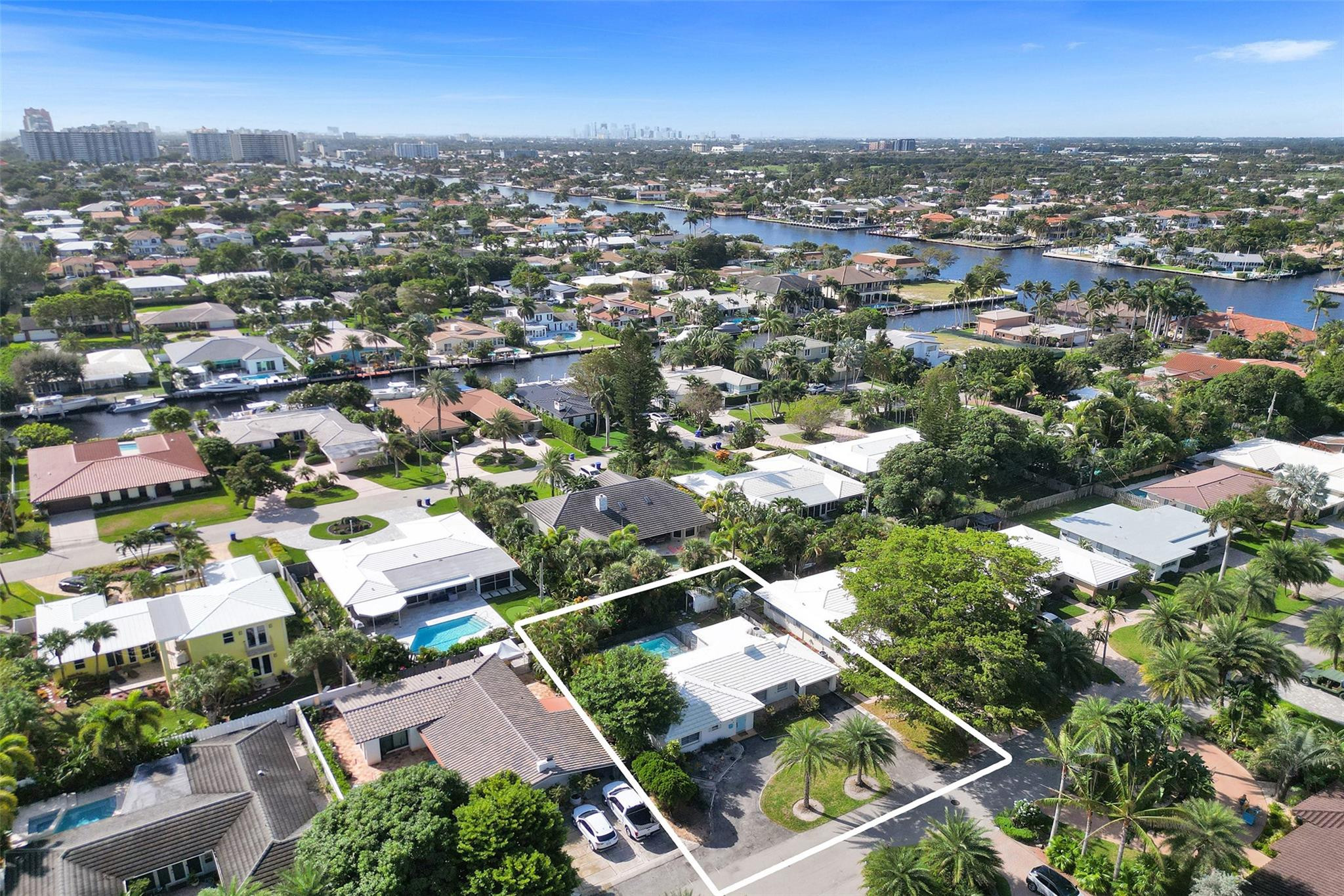 260 Allenwood Drive, Lauderdale By The Sea, FL 33308