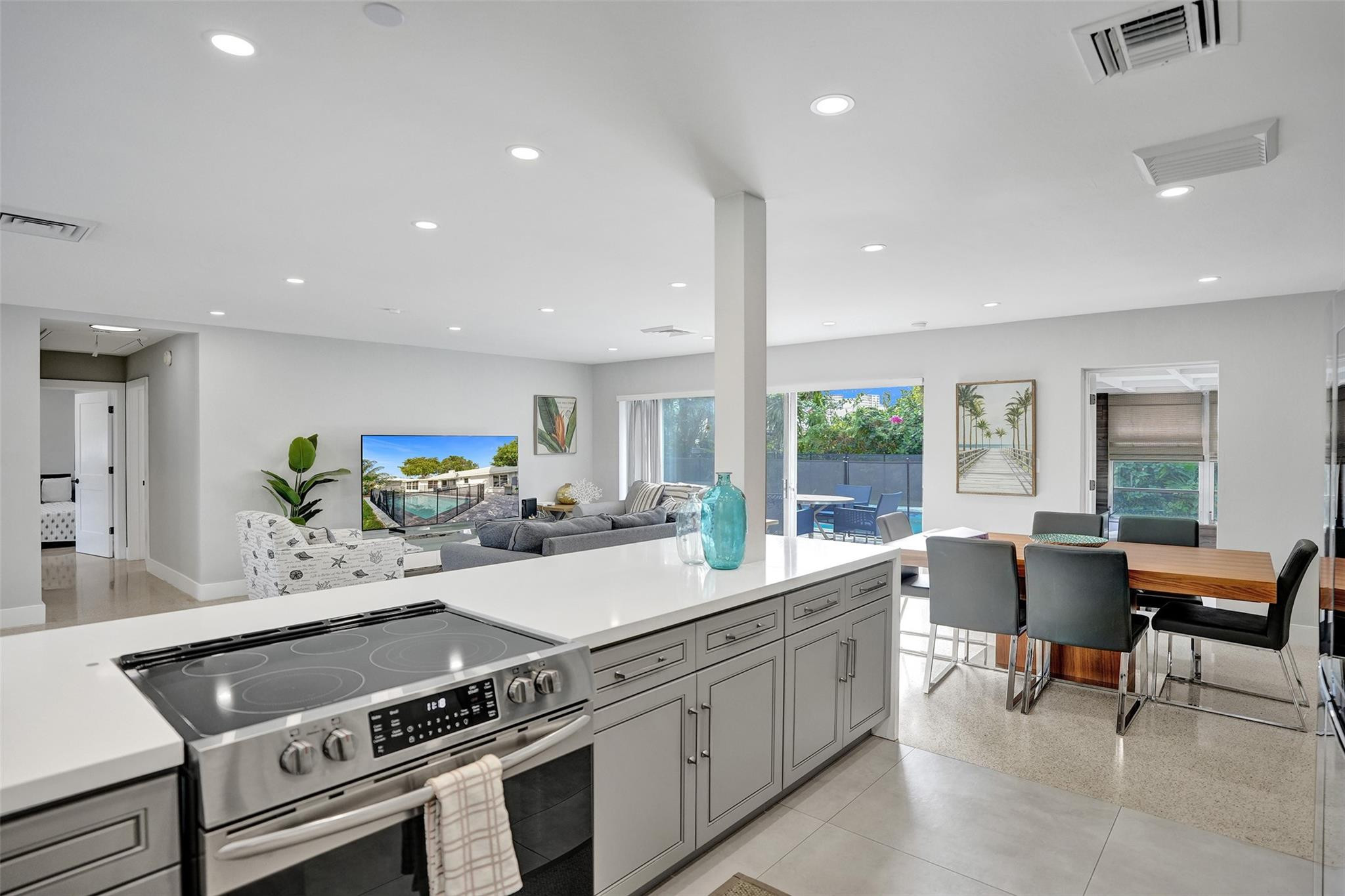 260 Allenwood Drive, Lauderdale By The Sea, FL 33308