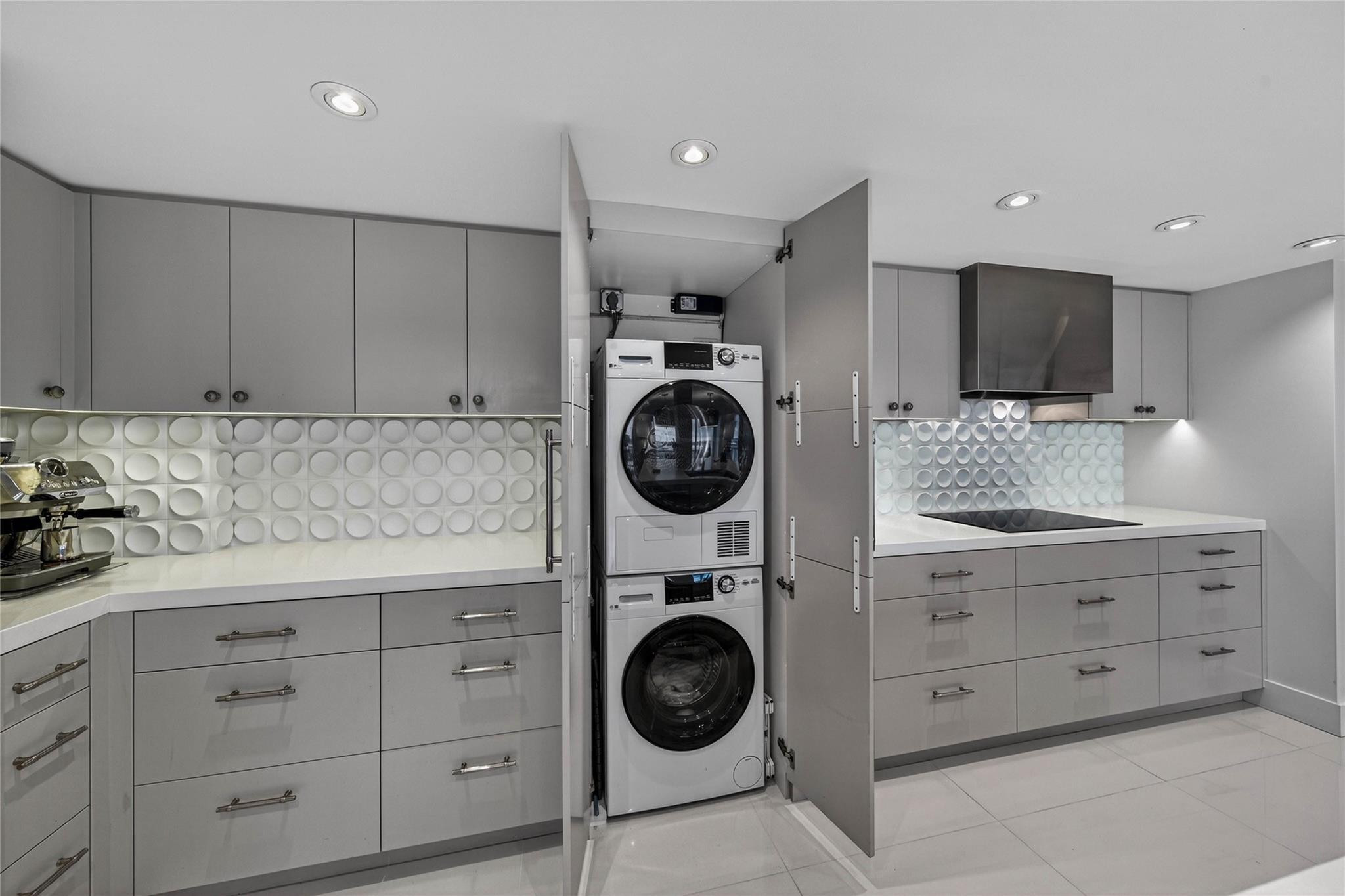 Washer & Dryer