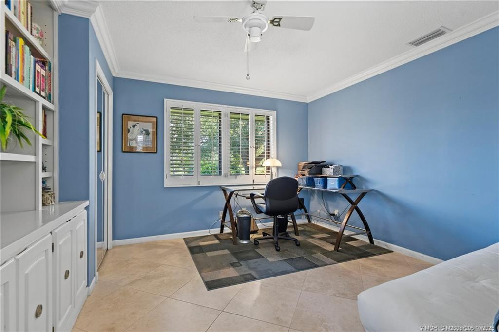 Guest bedroom or office