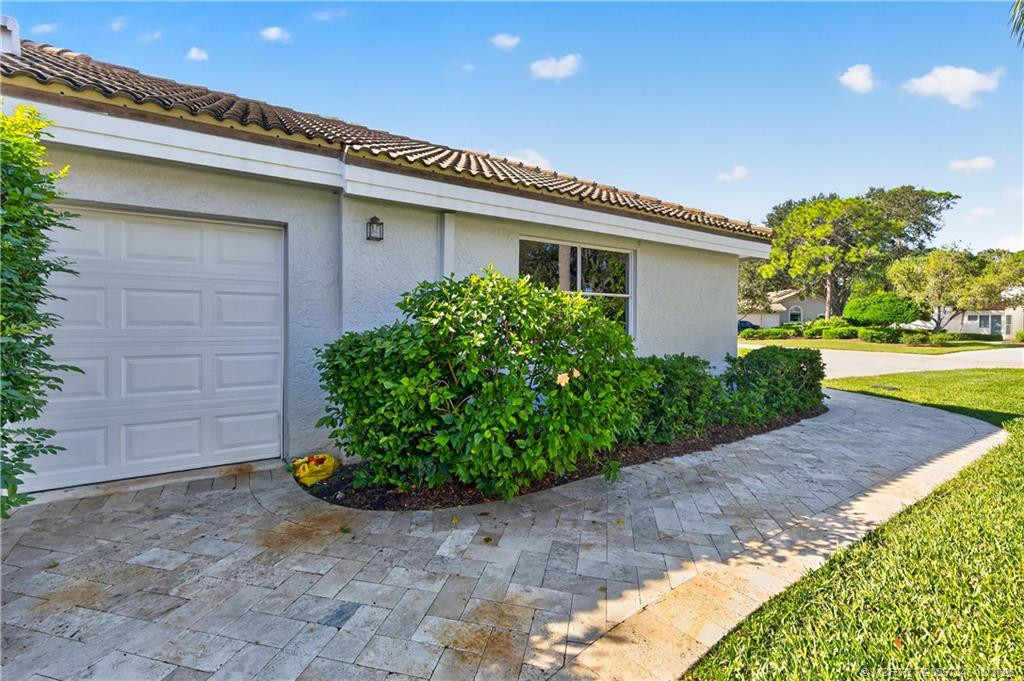 Separate Golf Cart Entry on side of Garage