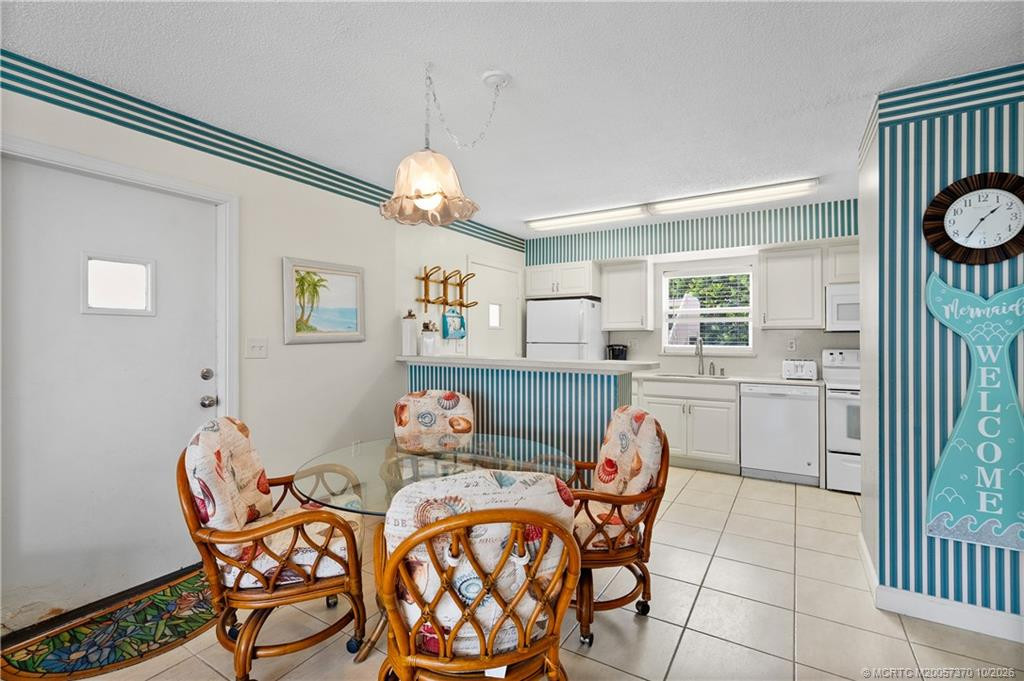 Photo 8 Photo 8