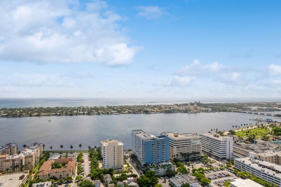 2_1551NFlaglerDr1205_181003_AerialView_S