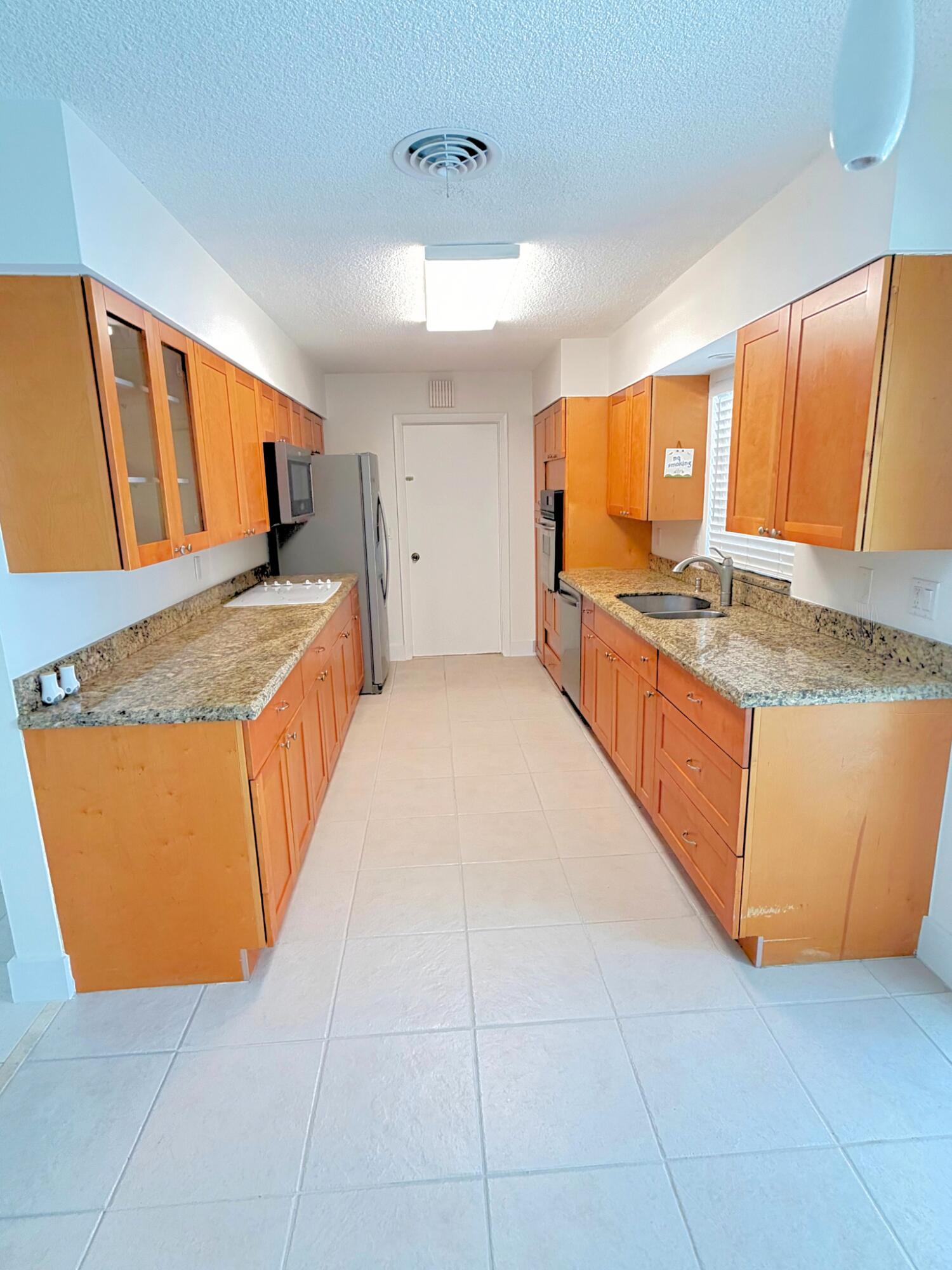 Manor Dr (11)