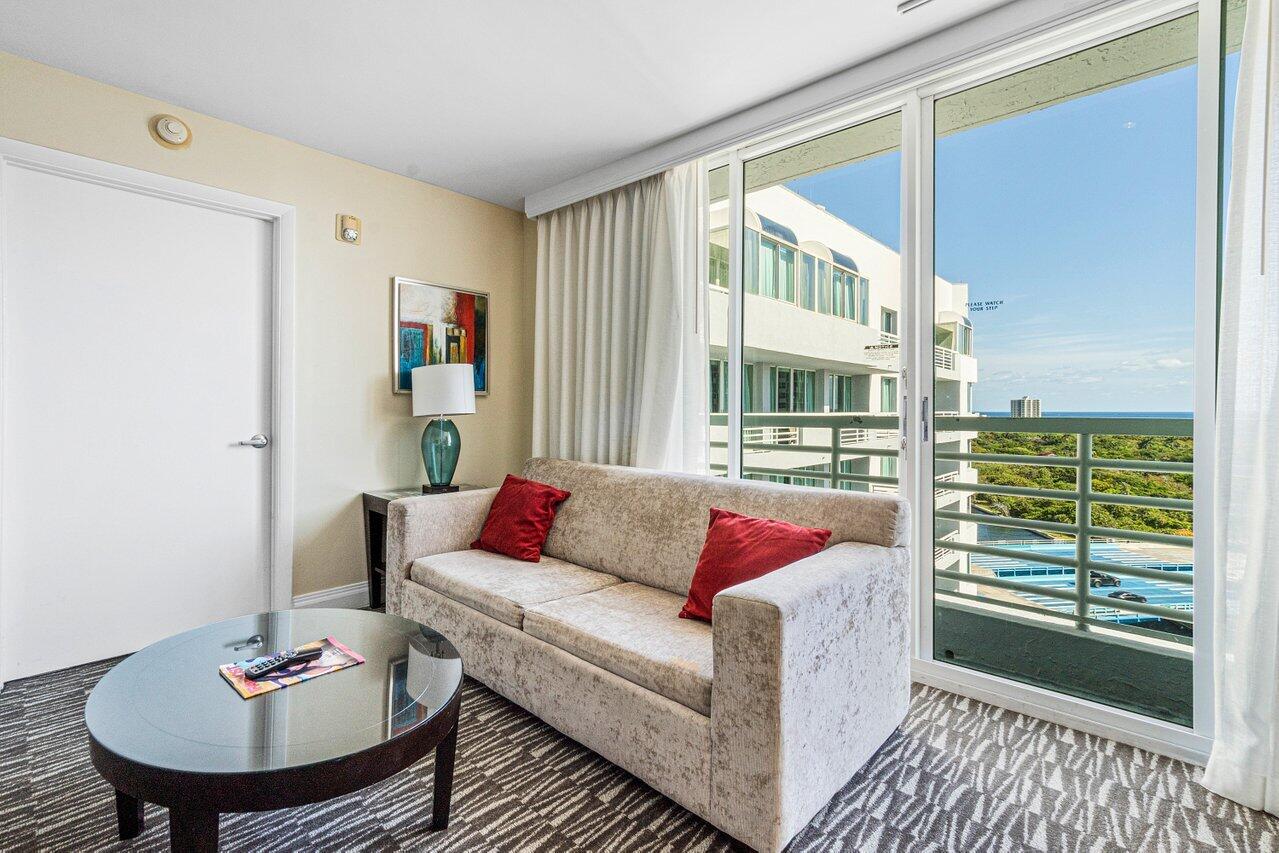012-2670EastSunriseBoulevard-FortLauderd