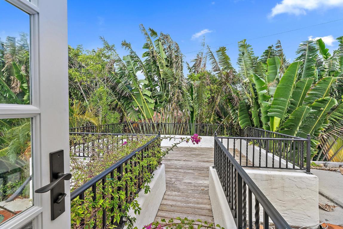 325 Seaspray Avenue, Palm Beach, Palm Beach, FL 33480