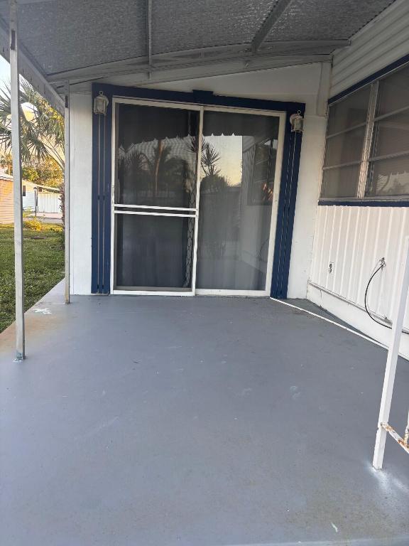 562 NE 47th St, Lot 393, Deerfield Beach, FL 33064