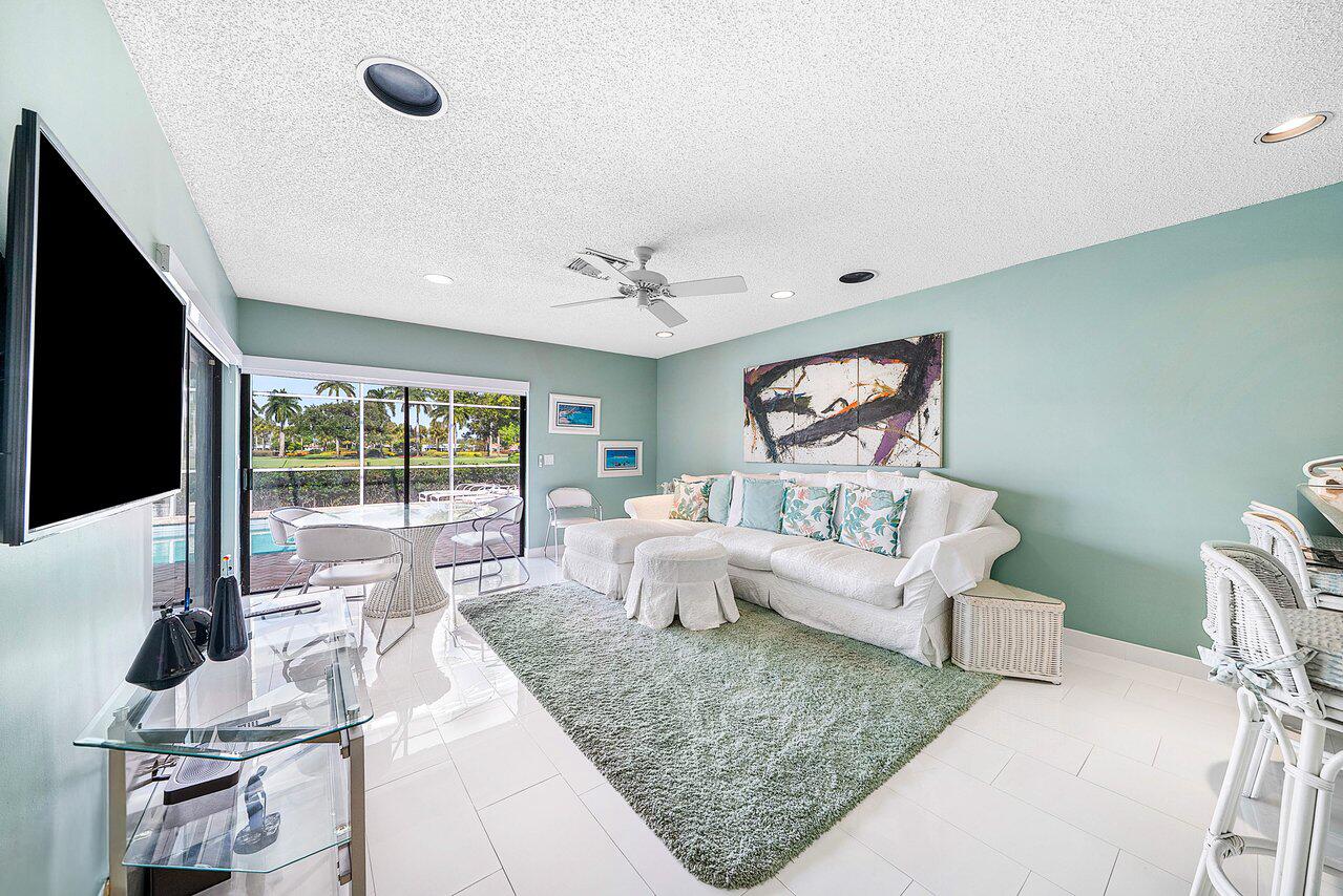 4705 Tree Fern Drive, Delray Beach, FL 33445