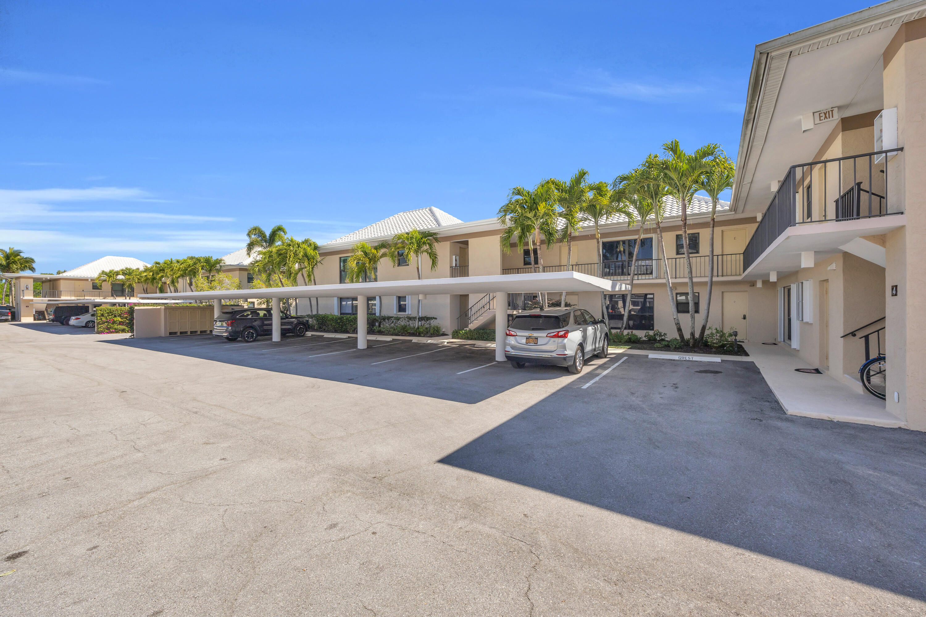 4 SE Turtle Creek Drive, #E, Jupiter, FL 33469