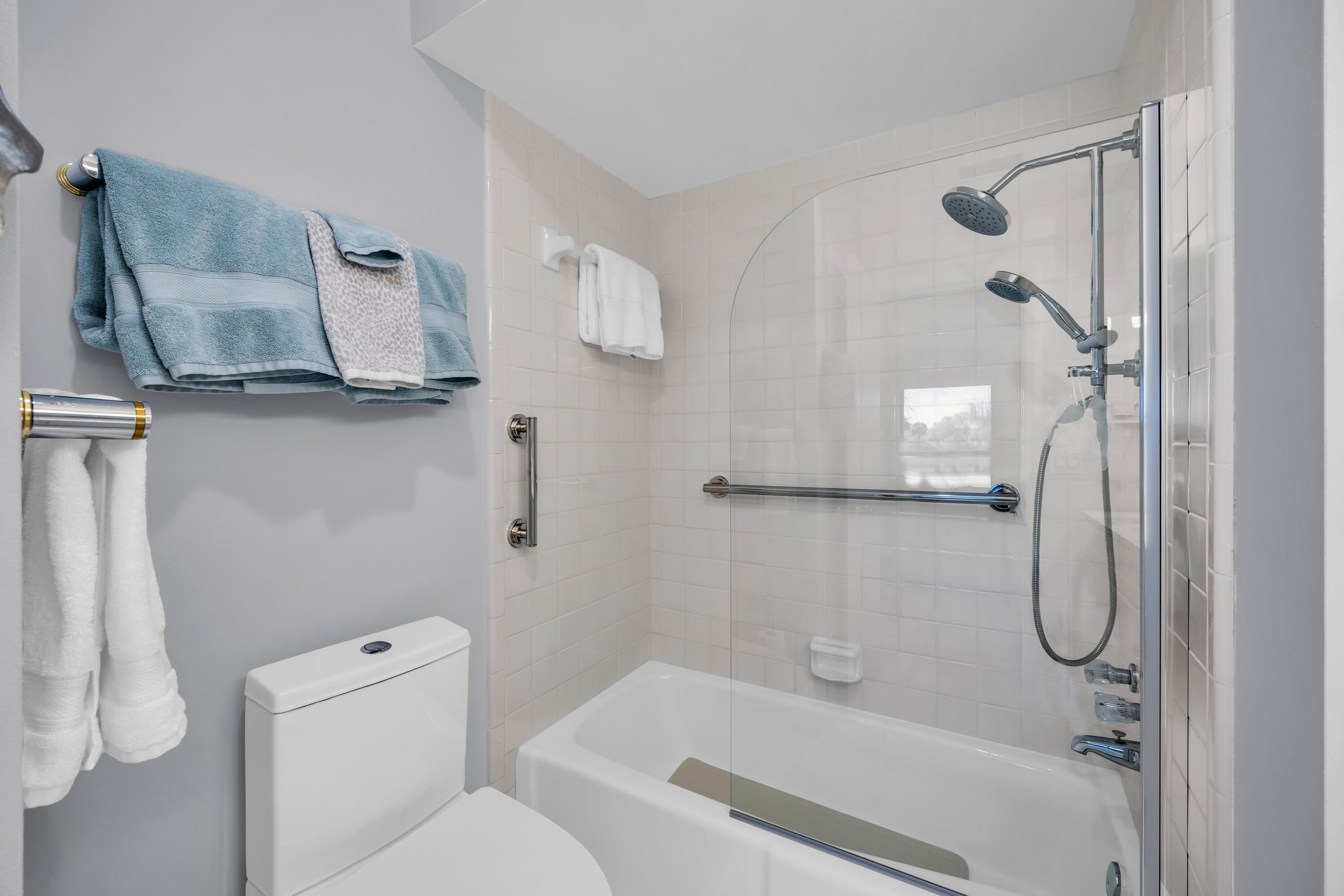 4 SE Turtle Creek Drive, #E, Jupiter, FL 33469