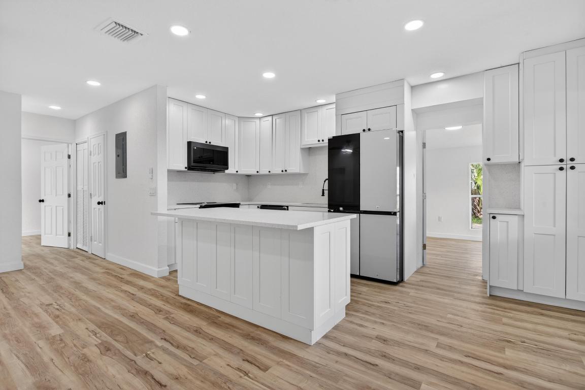 5183 NE 15th Avenue, Pompano Beach, FL 33064