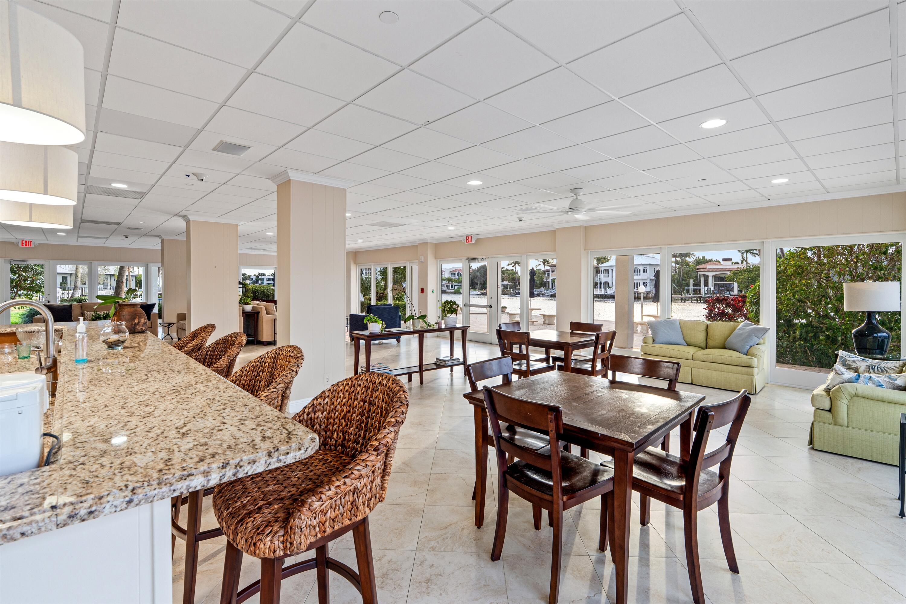 COMMUNITY_DINING_DT