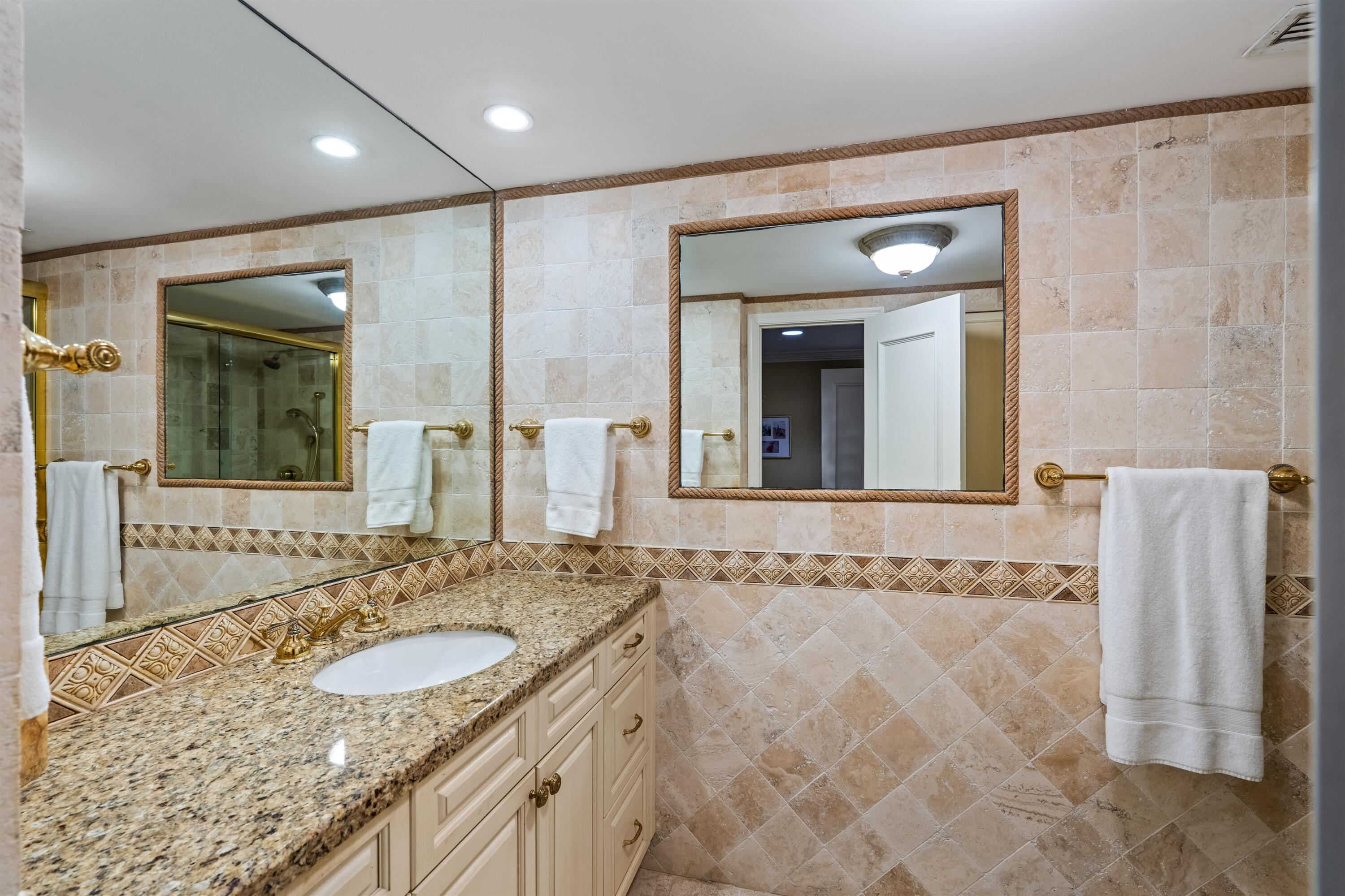 BATHROOM_1_DT