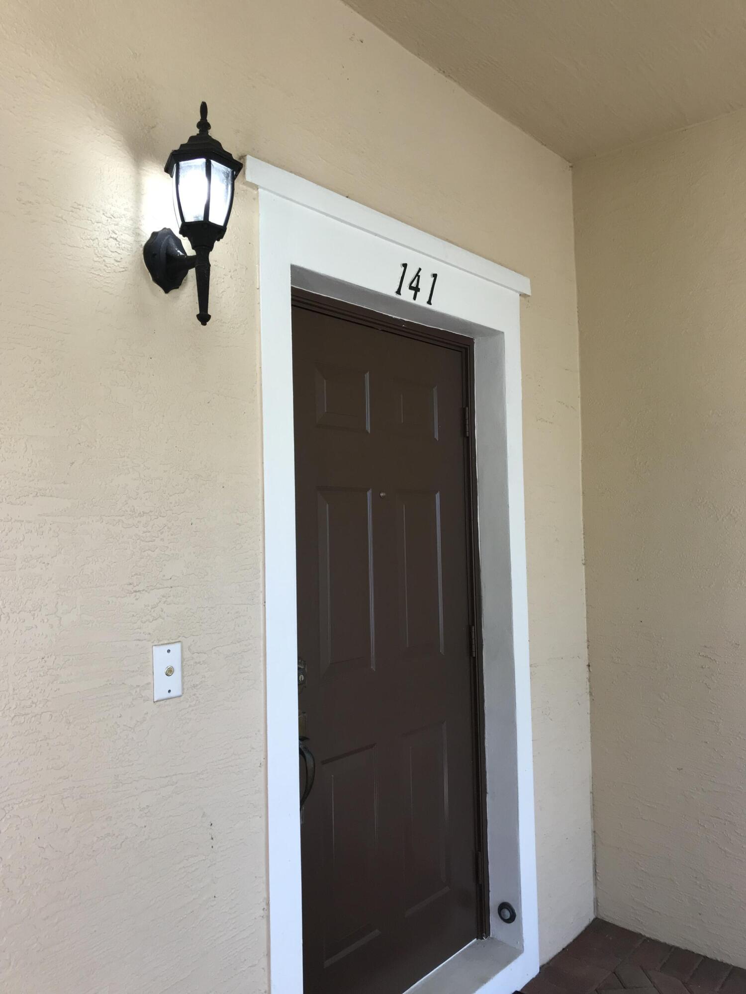 141 E Thatch Palm Circle, Jupiter, Jupiter, FL 33458 141 E Thatch Palm Circle, Jupiter, Jupiter, FL 33458