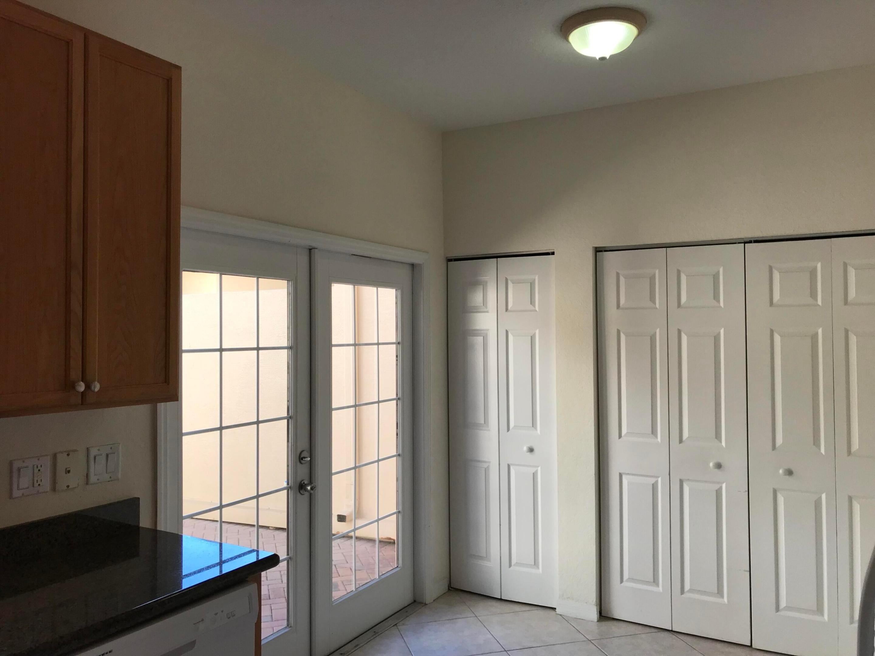 141 E Thatch Palm Circle, Jupiter, Jupiter, FL 33458