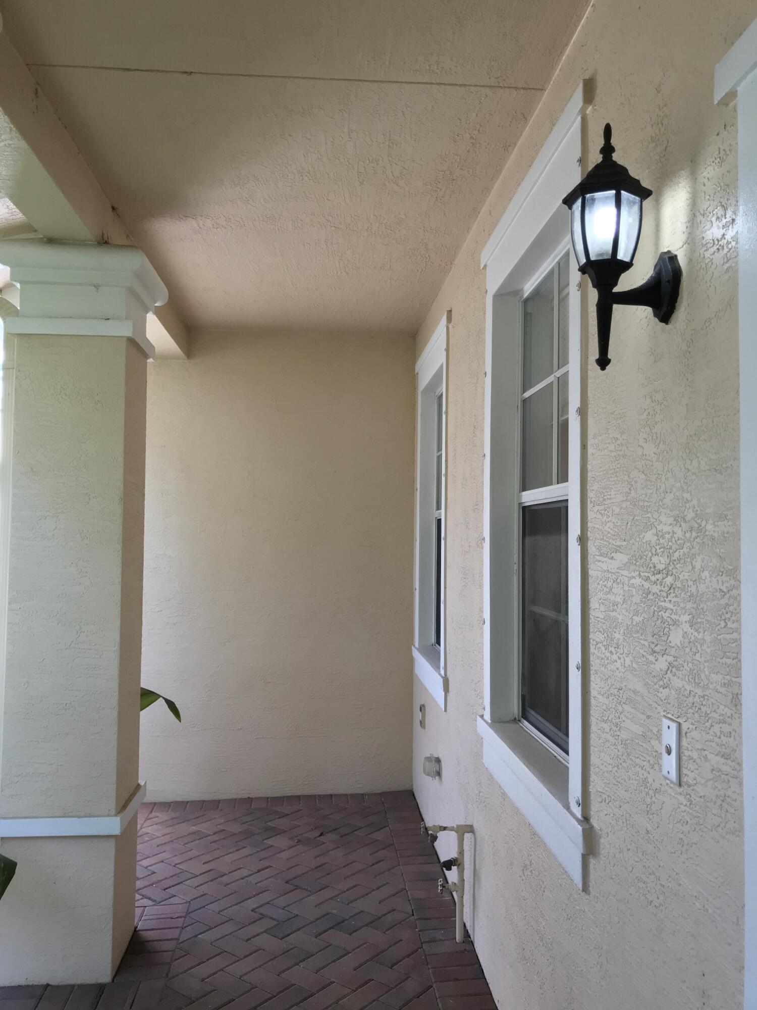 141 E Thatch Palm Circle, Jupiter, Jupiter, FL 33458