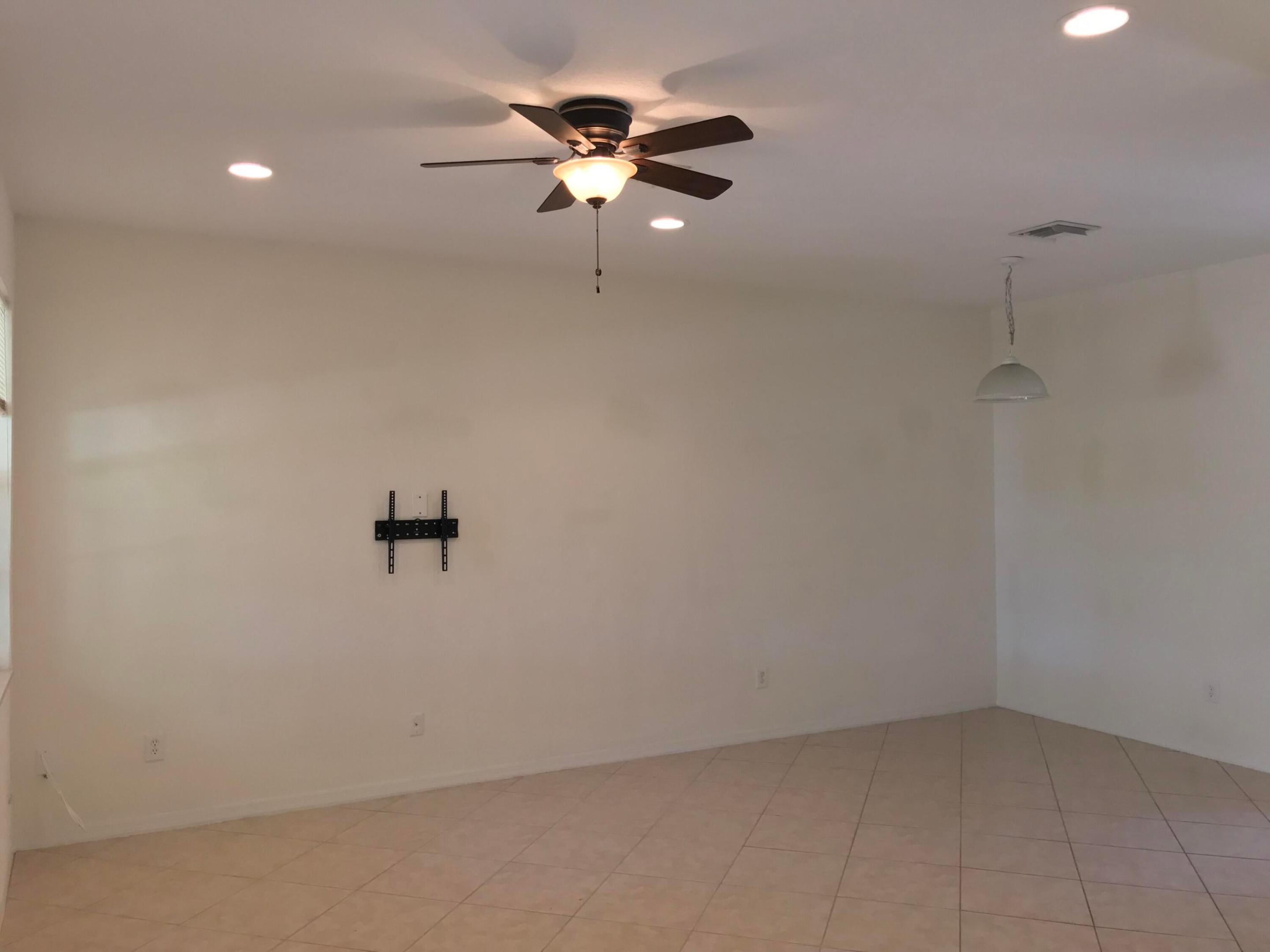 141 E Thatch Palm Circle, Jupiter, Jupiter, FL 33458