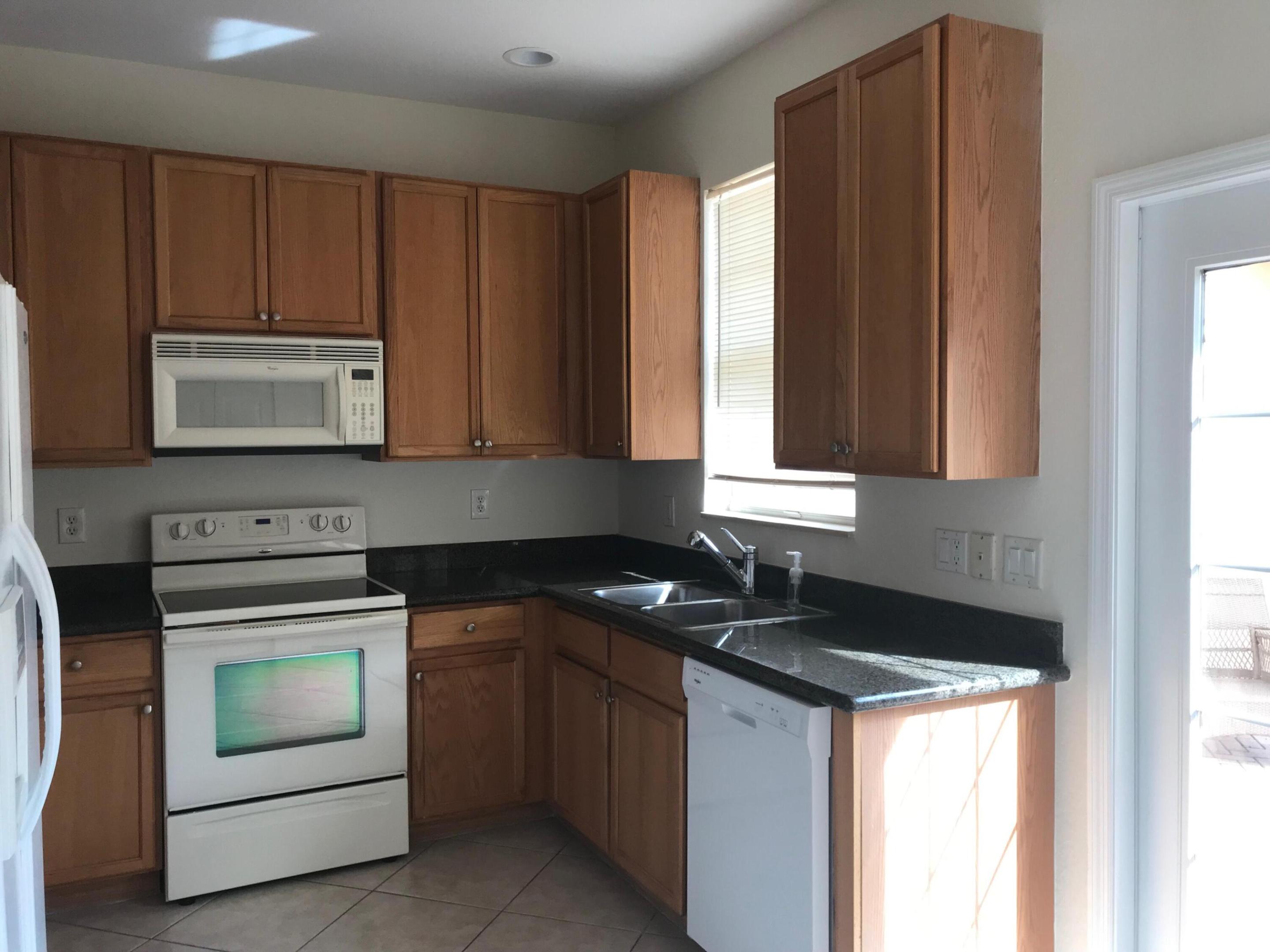 141 E Thatch Palm Circle, Jupiter, Jupiter, FL 33458