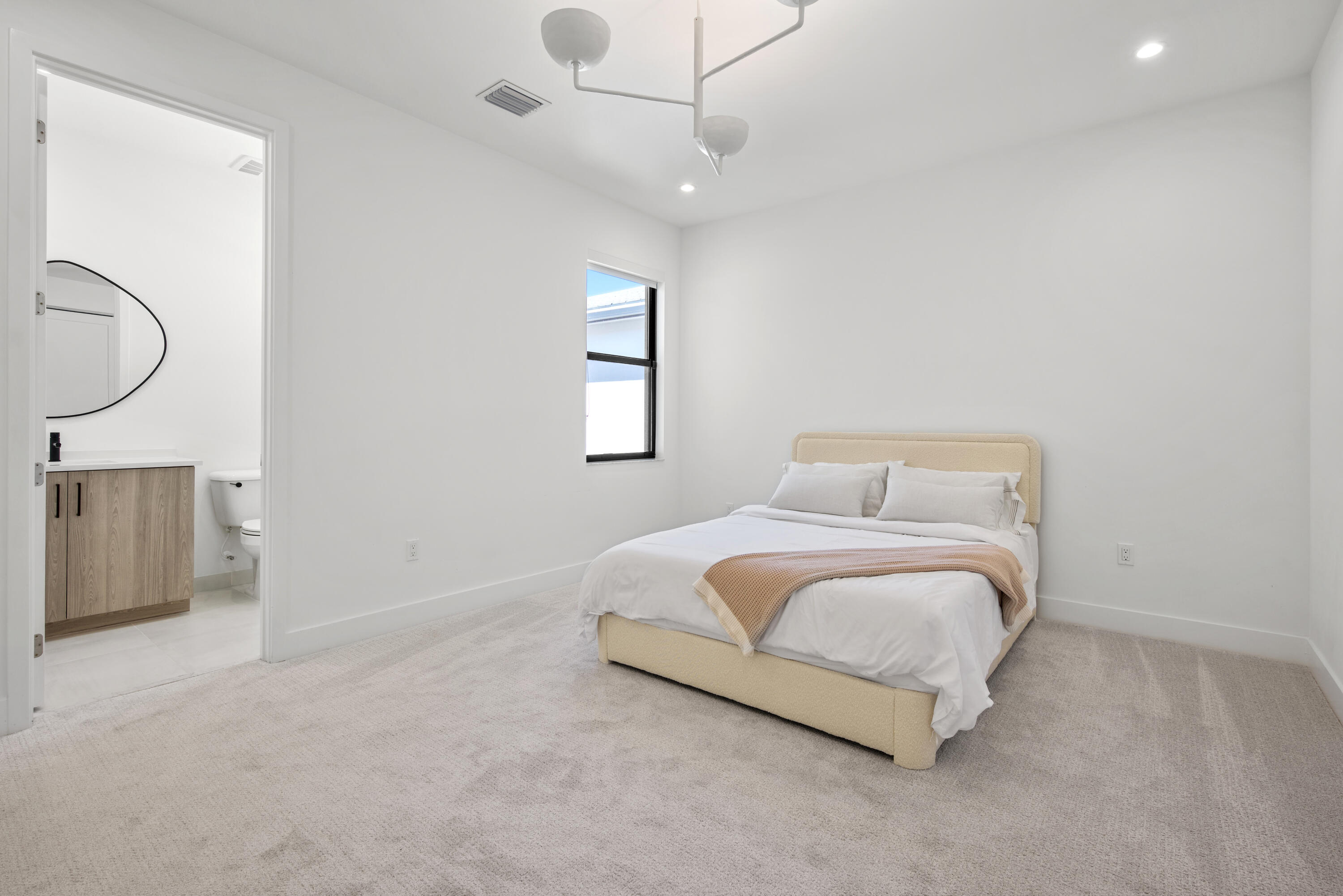 Ensuite Bedroom 3