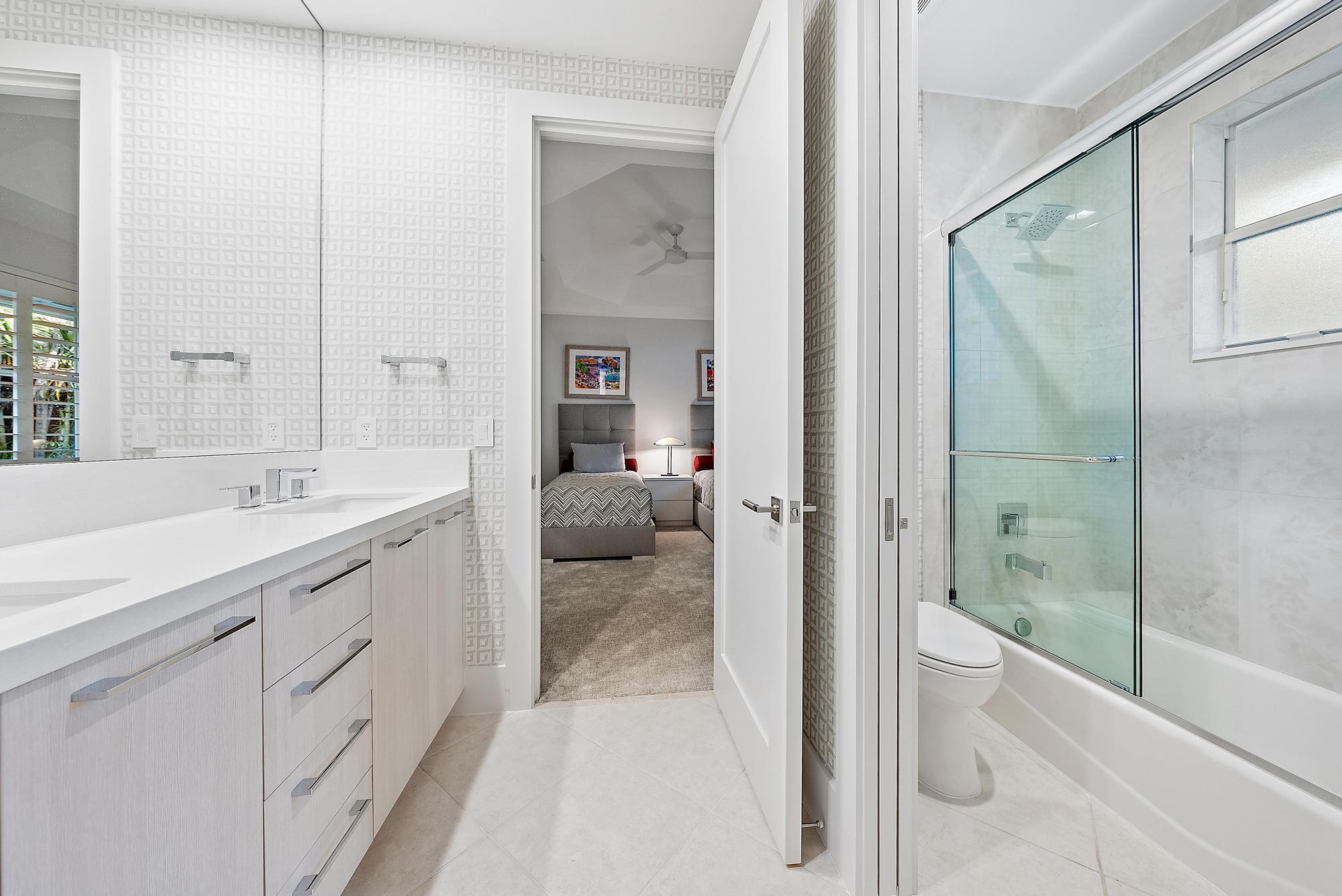 7638 Hawks Landing Drive
