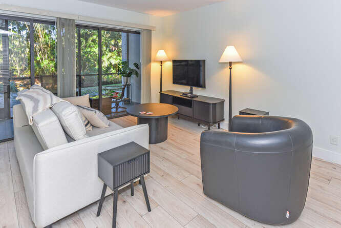 1605 US1 Apt E103 Jupiter FL-small-005-0
