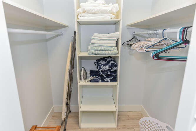 1605 US1 Apt E103 Jupiter FL-small-024-0