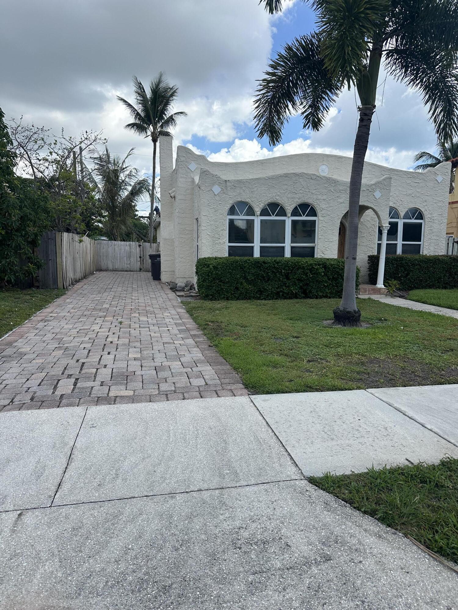 3 car driveway