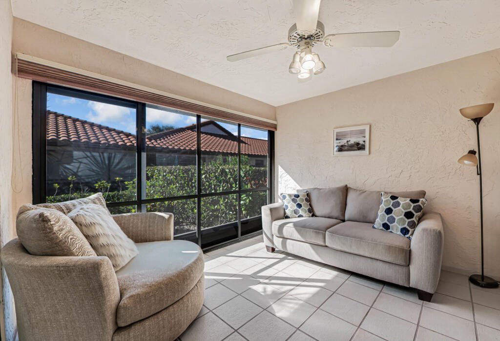 6235 Kings Gate Circle, Delray Beach, FL 33484