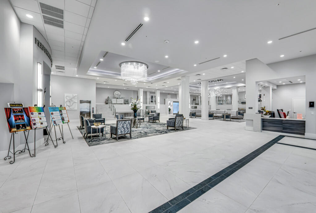 6235 Kings Gate Circle, Delray Beach, FL 33484