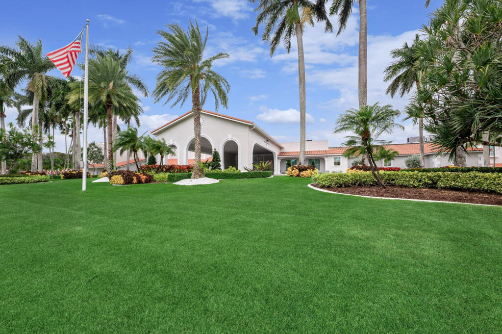 6235 Kings Gate Circle, Delray Beach, FL 33484