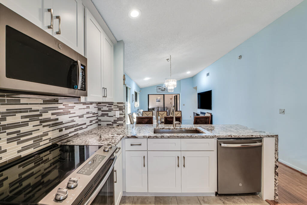 6235 Kings Gate Circle, Delray Beach, FL 33484