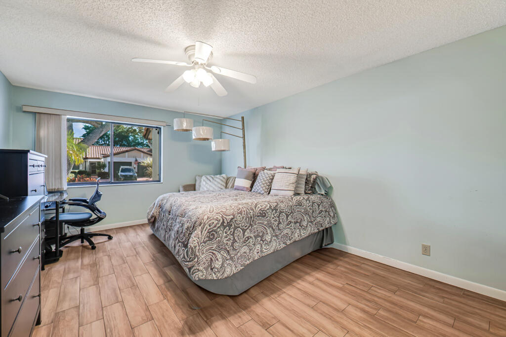 6235 Kings Gate Circle, Delray Beach, FL 33484