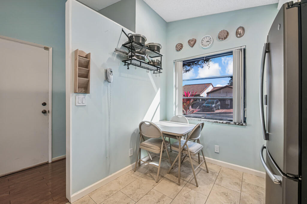 6235 Kings Gate Circle, Delray Beach, FL 33484